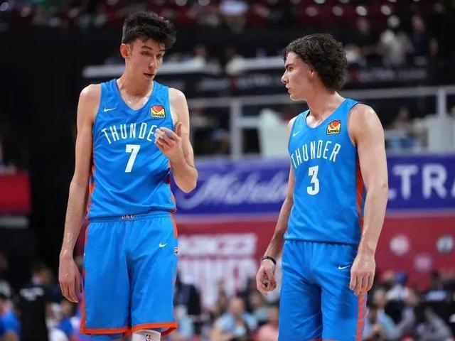 九游娱乐-公牛前途光明！，西亚卡姆新星锐不可当表现突出全场沸腾不已